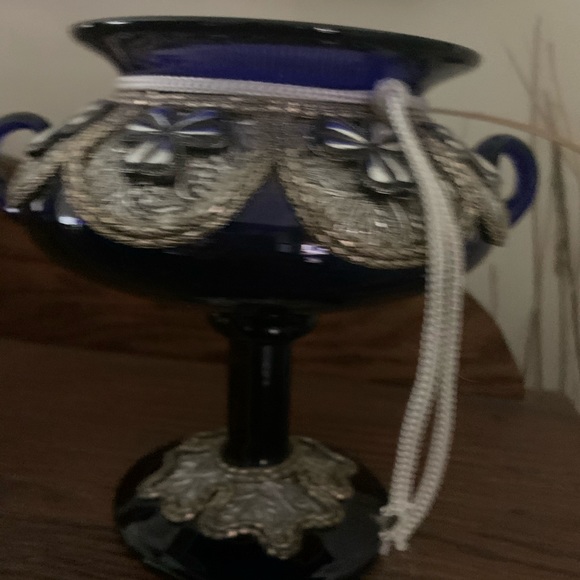 Beautiful Caspian Decorative Glass - Picture 3 of 6